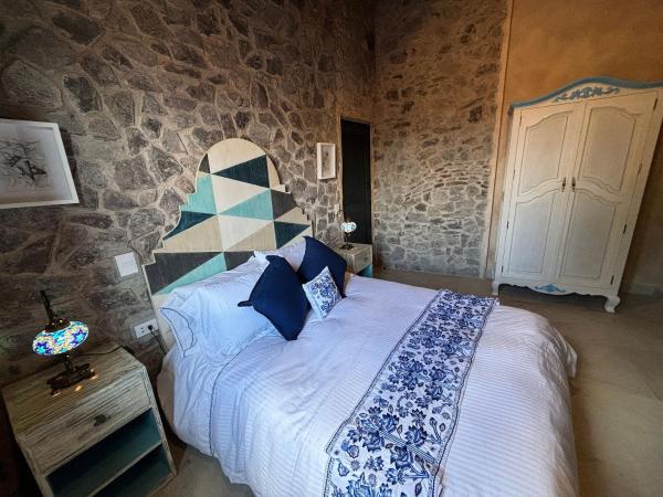 På billedet ses objektet Suite Leonardo: Acogedor Espacio en Val'Quirico beliggende i byen La Concordia.