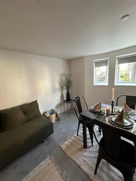 På billedet ses objektet Smuk lejlighed Skanderborg beliggende i byen Skanderborg.