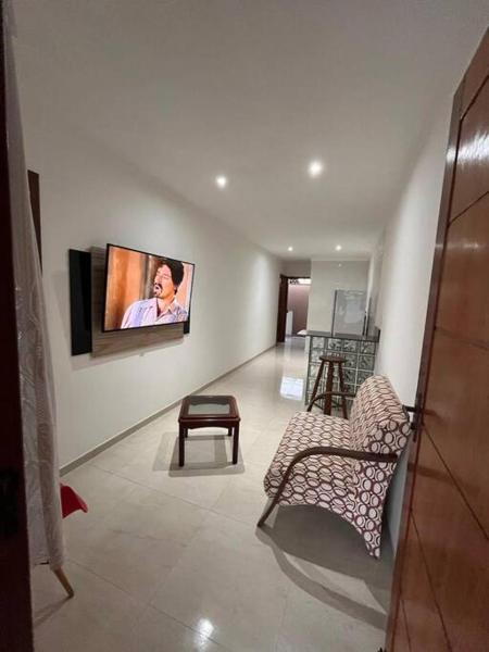 A la foto es mostra l'objecte Casa VIP Com linda área gourmet situat a la ciutat de Piúma.