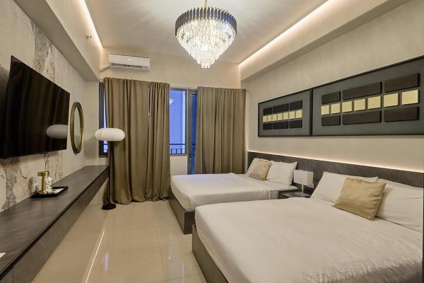 Cozy Deluxe Double Twin Beds-MOA Pasay Shore 2-T1, Manila