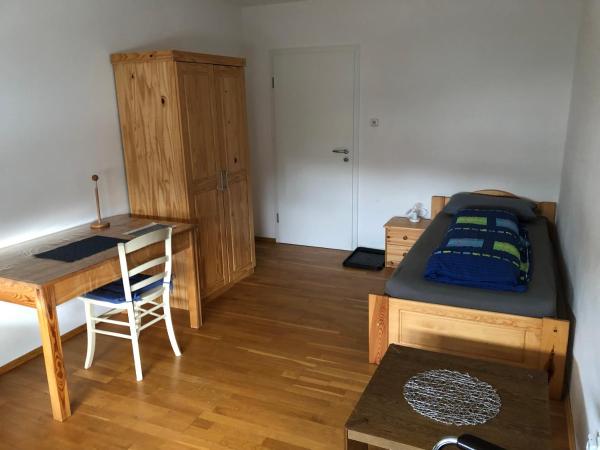 På billedet ses objektet Appartementhaus AdiS beliggende i byen Aresing.