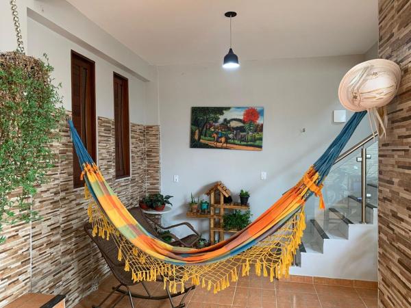A la foto es mostra l'objecte Casa Cariri situat a la ciutat de Crato.
