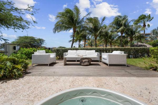 Foto 3: Beachfront - Grand Regency 5BR condo - BG131