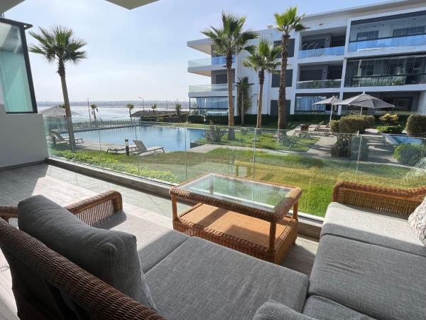 Sea view apartment, Касабланка
