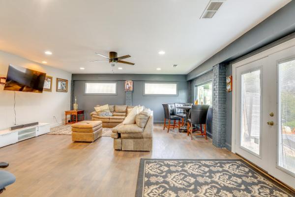A la foto es mostra l'objecte Private Patio and Lake Views Home in Decatur situat a la ciutat de Woodstream.
