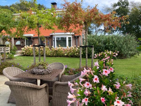 Фотография 8: Bed & Breakfast Hoeve Happiness - ontbijt inbegrepen - wellness aanwezig
