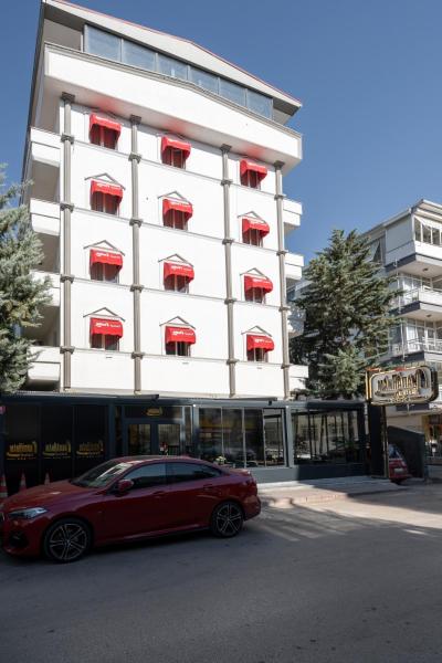 På bildet vises objektet Maltepe MANHATTAN OTEL som ligger i byen Ankara.