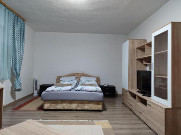 A la foto es mostra l'objecte Apartment Hatinac situat a la ciutat de Bihac.