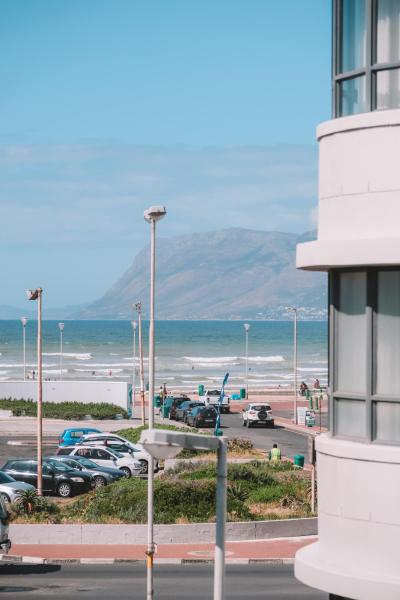 Sonder Surf - Modern Apartment With Ocean View - Cape Town