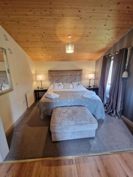 Wild Oats Lodge 19 - Yellowtop Country Park - Hot Tub - Yorkshire - Yorkshire