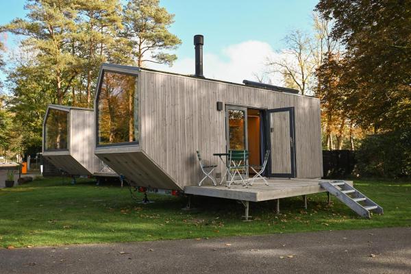 A la foto es mostra l'objecte Tiny House Pioneer 2 - Green Tiny Spot Friesland situat a la ciutat de Schortens.