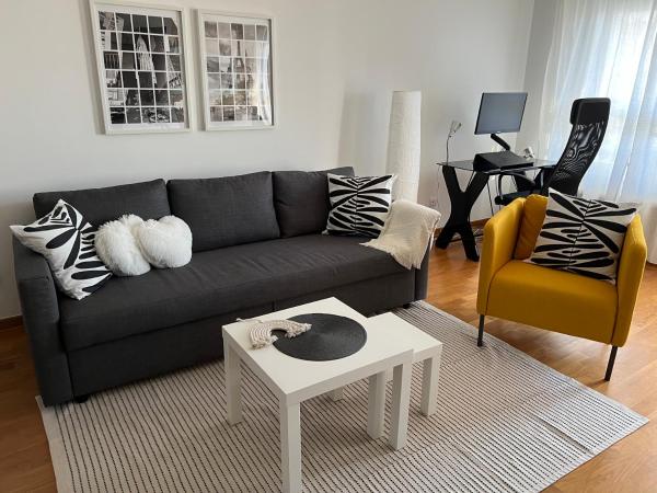 На фото показан объект Zen Suite, расположенный в городе Novi Beograd.