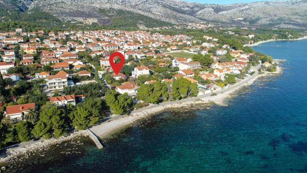 På billedet ses objektet Holiday House Lido beliggende i byen Orebić.