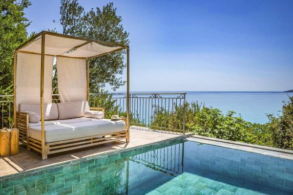 På billedet ses objektet Villa Kalou Cottage by Villa Plus beliggende i byen Mousata.