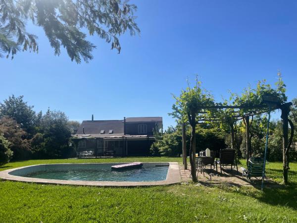 Na fotografii je vidět objekt AMPLIO LOFT con PISCINA nacházející se ve městě Lontué.