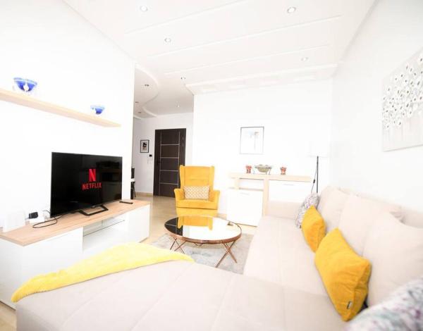 Cozy Studio with Free Parking Central Casablanca, Касабланка