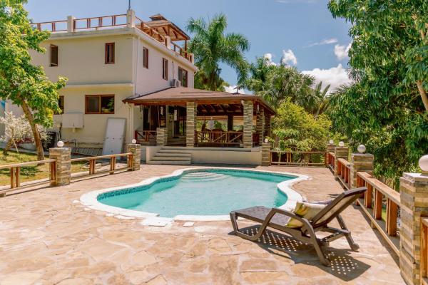 Auf dem Foto ist das Objekt Exclusive Mountain Villa with Ocean View near Puerto Plata in der Stadt Maimón zu sehen.