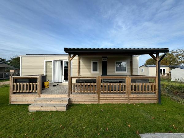 A la foto es mostra l'objecte Neu 6Pers Chalet De Oase Renesse Nordsee situat a la ciutat de Renesse.