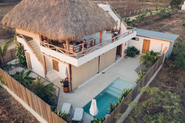 A la foto es mostra l'objecte Casa Nuez- Villa with AC, Pool and Magical Sunset Views situat a la ciutat de Malucano.