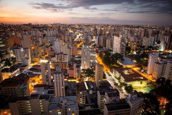 Nella foto è visibile l'oggetto Excelente Flat Loft Mobiliado no Centro de Campinas !!! situato nella città di Campinas.
