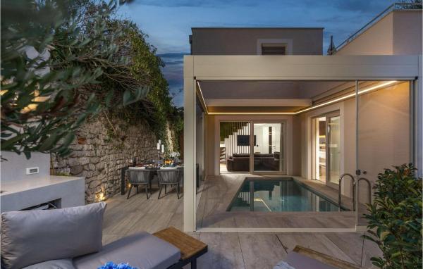 Στη φωτογραφία φαίνεται το αντικείμενο Villa Aenona που βρίσκεται στην πόλη Nin.
