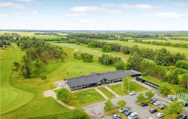 2 Bedroom Nice Home In Pandrup - Saltum