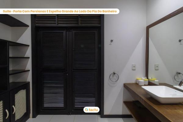 Na fotografii je vidět objekt Casa Gracinda: piscina ampla e jardim em Fortim nacházející se ve městě Maceió.