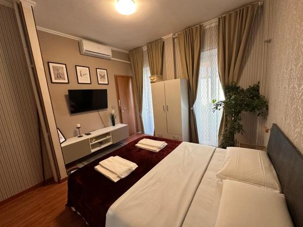 Pardis Guest House