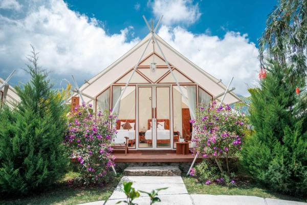 Kuvassa näkyy kohde Svargan Lakeside Glamping, joka sijaitsee kaupungissa Tabanan.