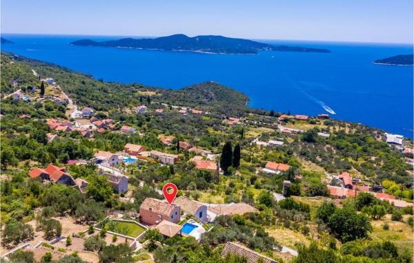 Nella foto è visibile l'oggetto Beautiful Home In Trsteno With Wifi situato nella città di Mrčevo.