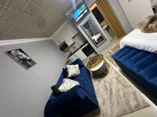 På bilden syns objektet StayComfyGuesthouseByPunky som ligger i staden Soshanguve.