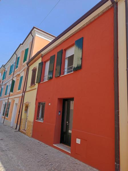 På billedet ses objektet Casa delle zie Savoretti beliggende i byen San Clemente.