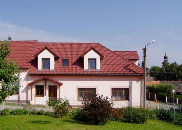 La photo montre l'objet Apartments Ubytování U Zemanů situé dans la ville de Borovany.
