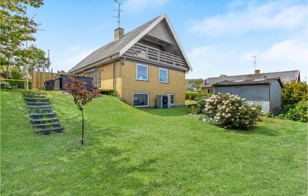 La photo montre l'objet 5 Bedroom Lovely Home In Allinge situé dans la ville de Allinge.