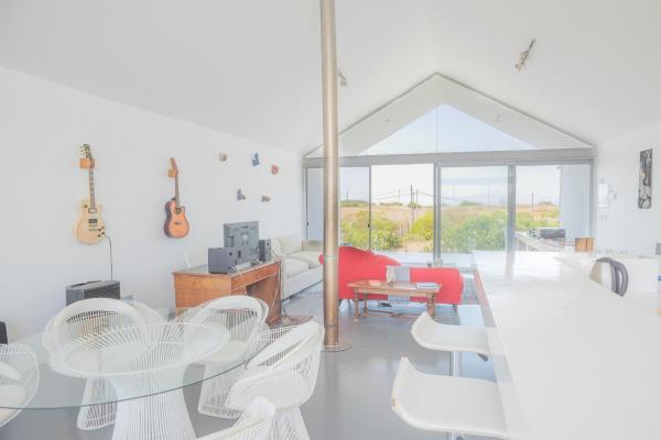Na fotografii je vidět objekt Casa Moderna en La Juanita nacházející se ve městě José Ignacio.