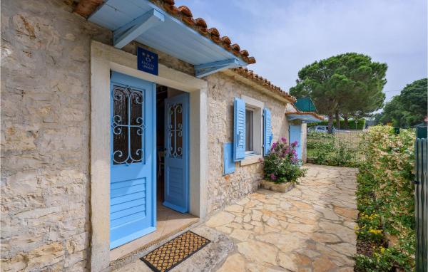 2 Bedroom Beach Front Home In Vabriga - Novigrad