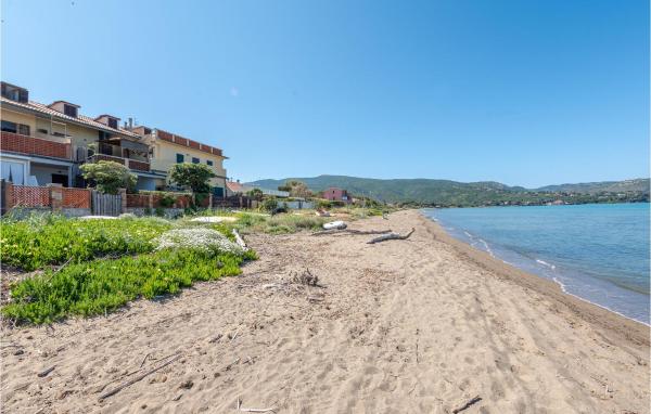 写真にはSanta Liberata市にあるStunning Apartment In Giannellaが写っています。