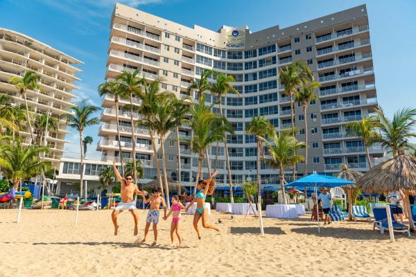 Na fotografii je vidět objekt Ritz Acapulco All Inclusive nacházející se ve městě Acapulco.