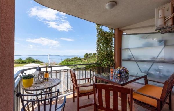 På bilden syns objektet Two-Bedroom Apartment With Sea View In Split som ligger i staden Split.