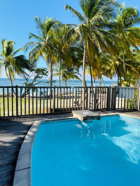 A la foto es mostra l'objecte Ti paradis créole - Sainte-Anne situat a la ciutat de Plaisance.