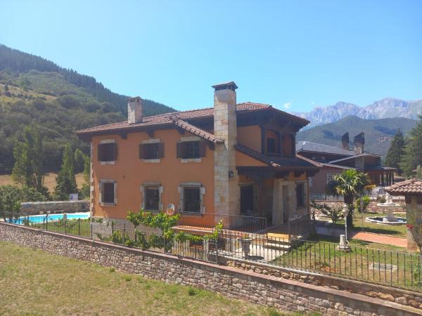 Nella foto è visibile l'oggetto Villa Frama Potes situato nella città di Frama.