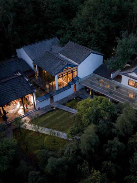 På bildet vises objektet Wangshan Life Diaoxueyuan Design Hotel som ligger i byen Xiuning.