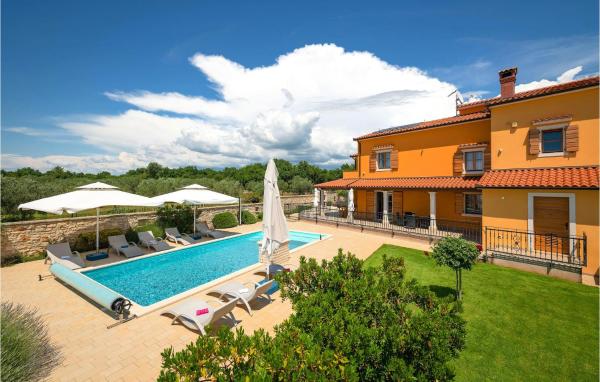 Nice Home In Hr-52215 Vodnjan - Peroj