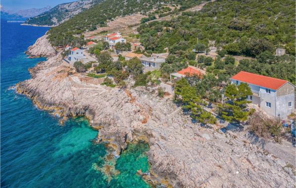 Awesome Home In Potomje With Wifi - Trpanj