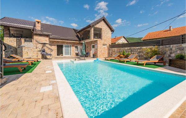 Na zdjęciu widoczny jest obiekt Cozy Home In Gracac With Sauna położony w mieście Gračac.