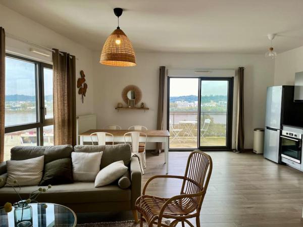 A la foto es mostra l'objecte Appartement proche de la gare - 80m2 situat a la ciutat de Bordeus.
