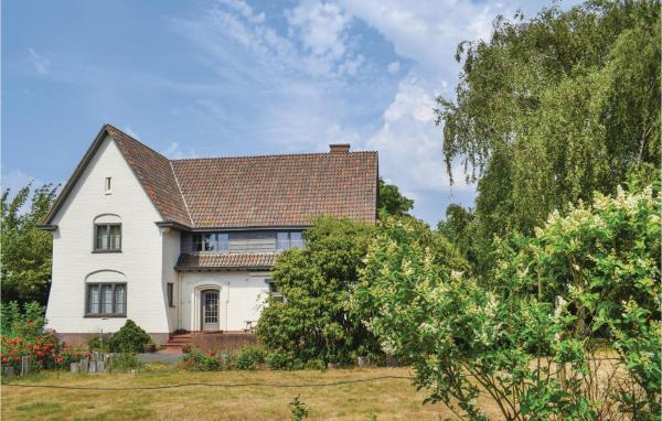 A la foto es mostra l'objecte Hommelhove situat a la ciutat de Poperinge.