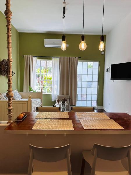 Cálido monoambiente con amplia cocina en Villa Devoto, Buenos Aires