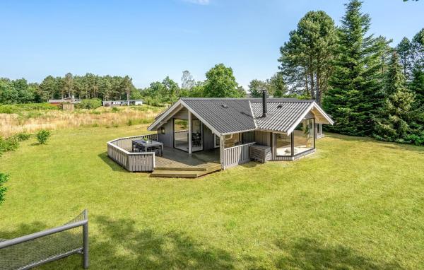 A la foto es mostra l'objecte Beautiful Home In Ebeltoft With Wifi situat a la ciutat de Ebeltoft.