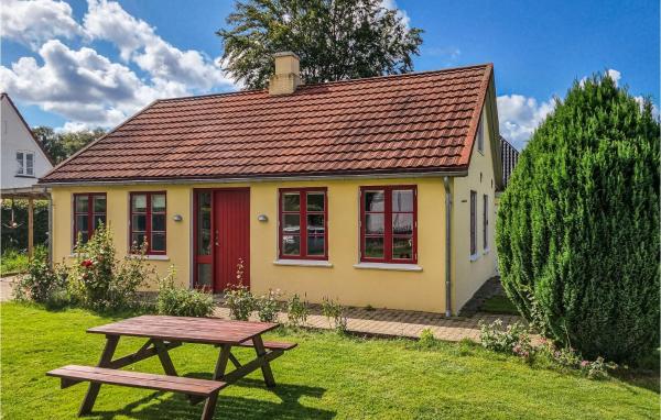På billedet ses objektet Lovely Home In Aabenraa With Kitchen beliggende i byen Aabenraa.